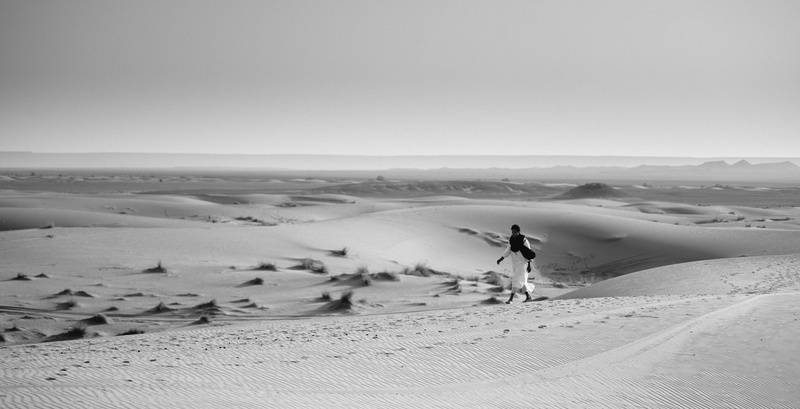 beduin, sand, land, morocco, lonesome, walking man, nature, tranquility, merzouga, scenics - nature, beauty in nature, men, arid climate, climate, day
