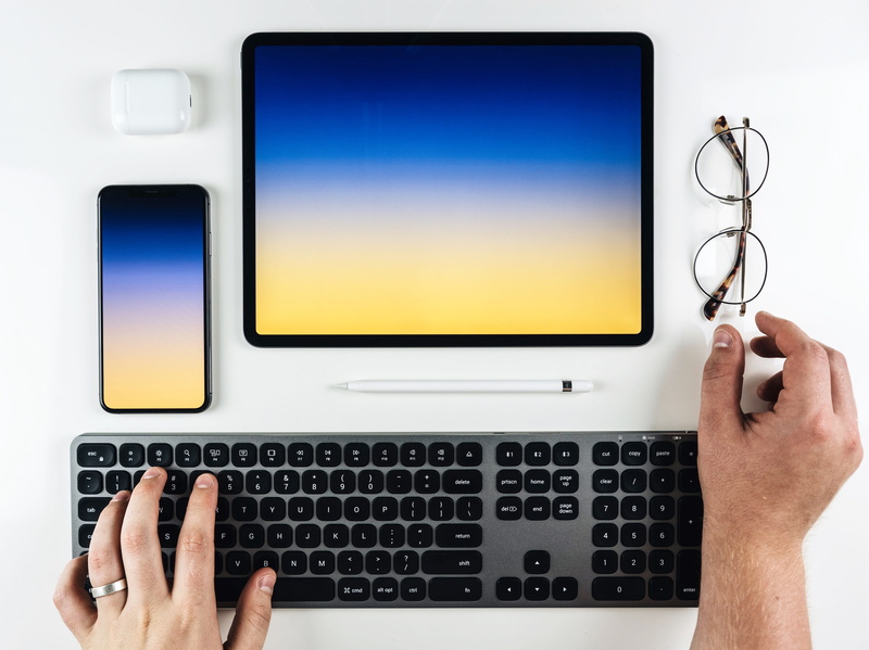 internet, computer, computer keyboard, indoors, computer monitor, communication, body part, laptop, one person, finger, ipad, technology, wireless technology