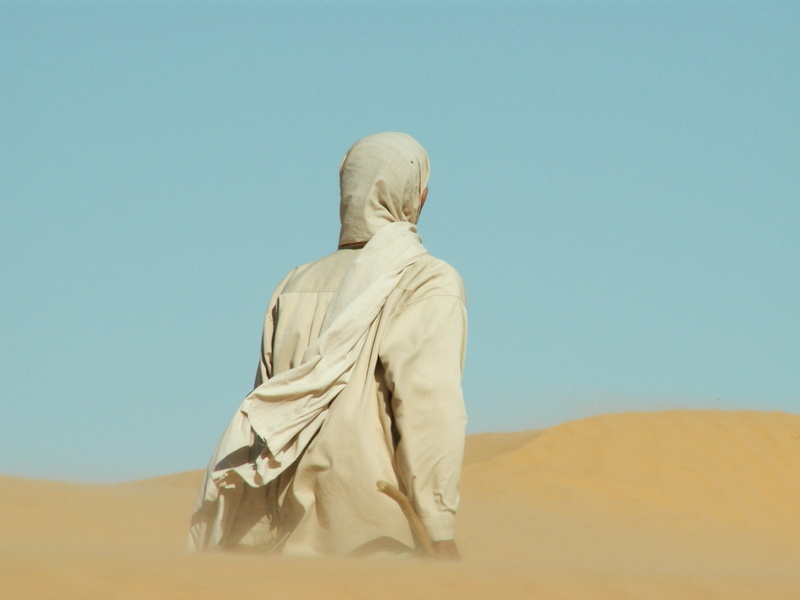 copy space, statue, sand, bedouin, no people, representation, sitting, desert, blue, creativity, clear sky, art and craft, 1080P, sky, belief, day, desert landscape