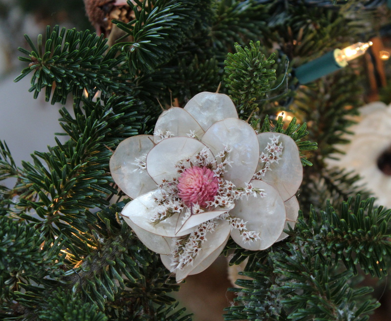 decoration, holiday - event, photo, merry christmas, tree, event, traditional, no people, close, spruce, holiday, petaled, xmas, snowflake, conifer, evergreen