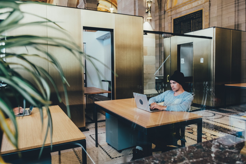 technology, working, crew, using, computer, reflection, 4K, glass - material, communication, table, connection, sleeved, adult, lifestyles, casual clothing