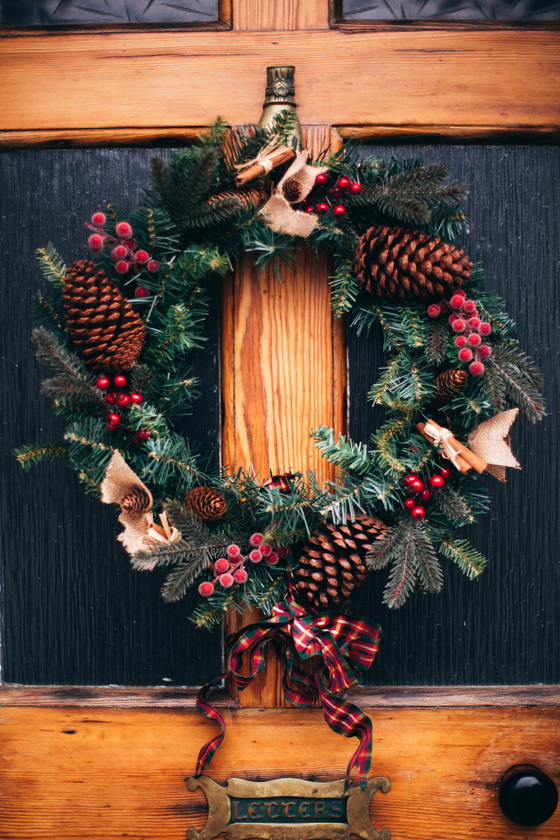 door, wreath, hanging, human representation, christmas, cone, wood - material, christmas tree, art and craft, design, no people, celebration event, christmas decoration