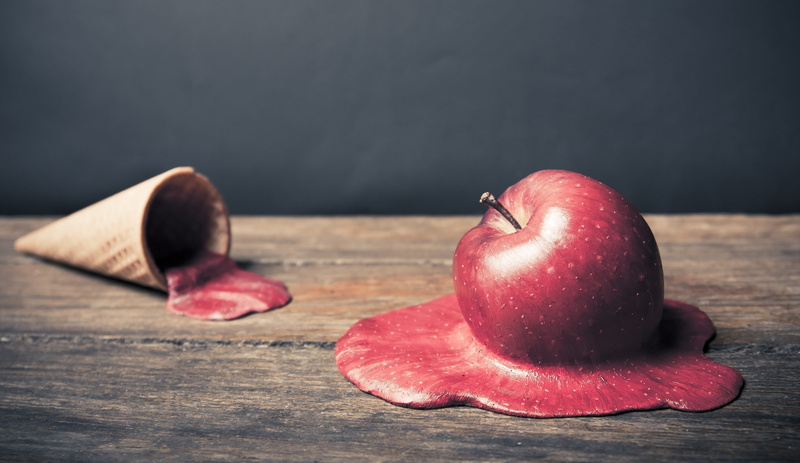 gourmet, indoors, still life, organic, no People, apple, eating, 2K, ice, freshness, two objects, dieting, healthy Lifestyle, nature, wood - Material