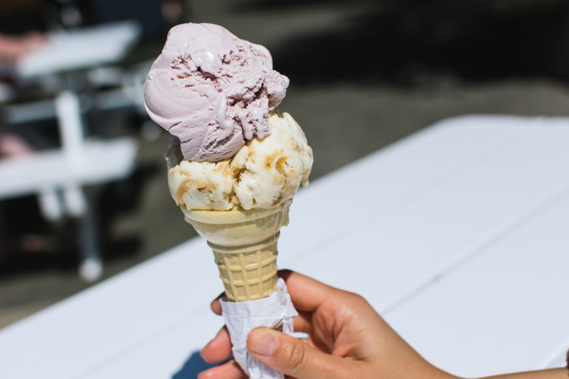 food, strawberry ice cream, refreshment, white, melting, unhealthy eating, cone, chocolate, scoops, sweet Food, frozen sweet food, creamy, outside, human Hand