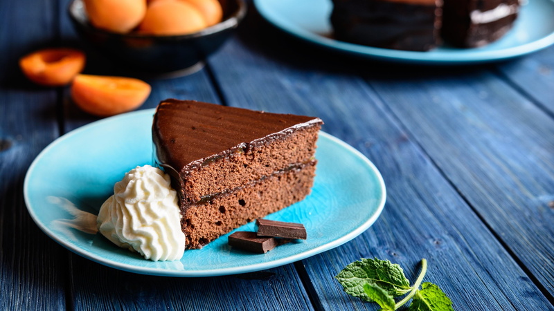 healthy eating, cream, no people, plate, sweet, pastry, frozen food, whipped cream, wood - material, fruit, cake, slice of cake, dessert, blue, ready-to-eat