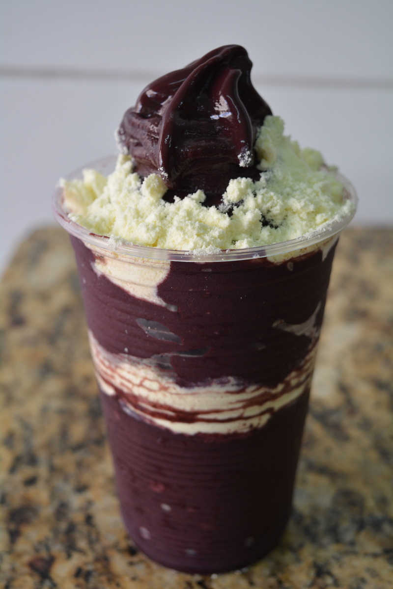 unhealthy eating, freshness, acai, frozen, indulgence, 5K, focus on foreground, no people, milk powder, temptation, close-up, vanilla ice cream, food