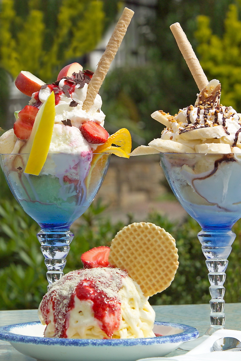 dessert, food and drink, strawberry, no people, table, dairy product, food, temptation, refreshment, berry fruit, fruit, delicious, ice, ice cream sundae