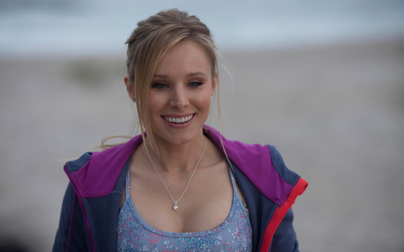 black, outfit, woman, top, tank, sparkle, stuck, Stuck in Love, movie, Kristen Bell, gray, hoodie, love, 2K, s