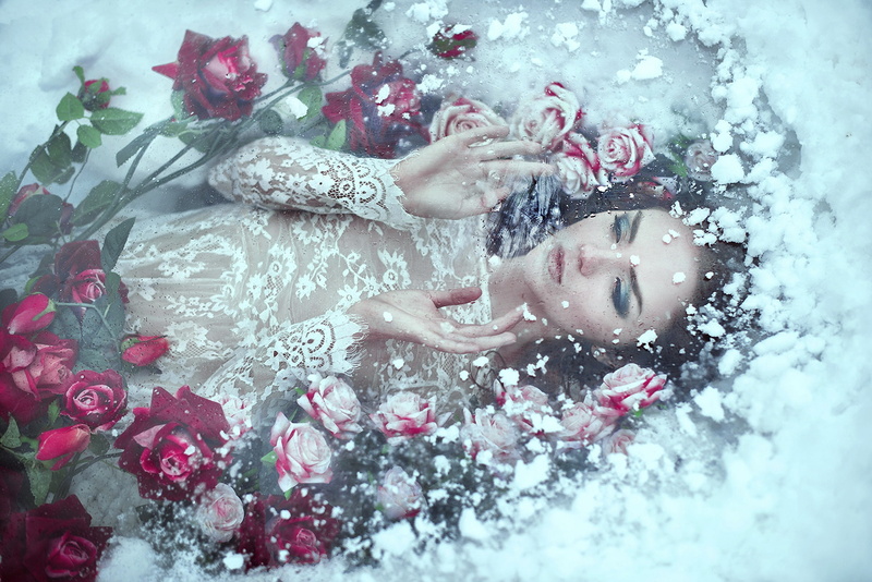 Maria Lipina, photographer, roses, frozen, flowers, dress, cold, white, 1080P, girl, snow, winter, ice, face, Princess, hands, pose, lies