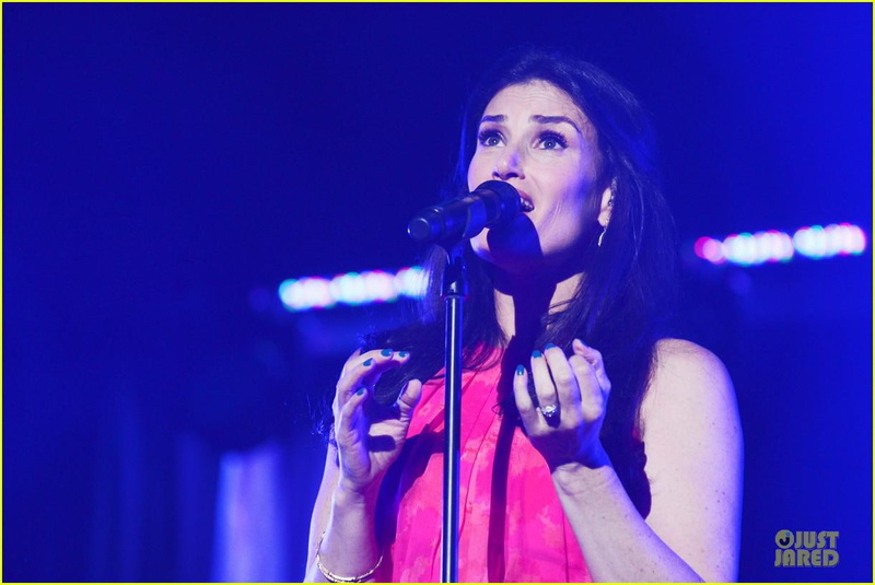 menzel, celebrities, hollywood, idina, 480P, disney, celebrity, idina menzel