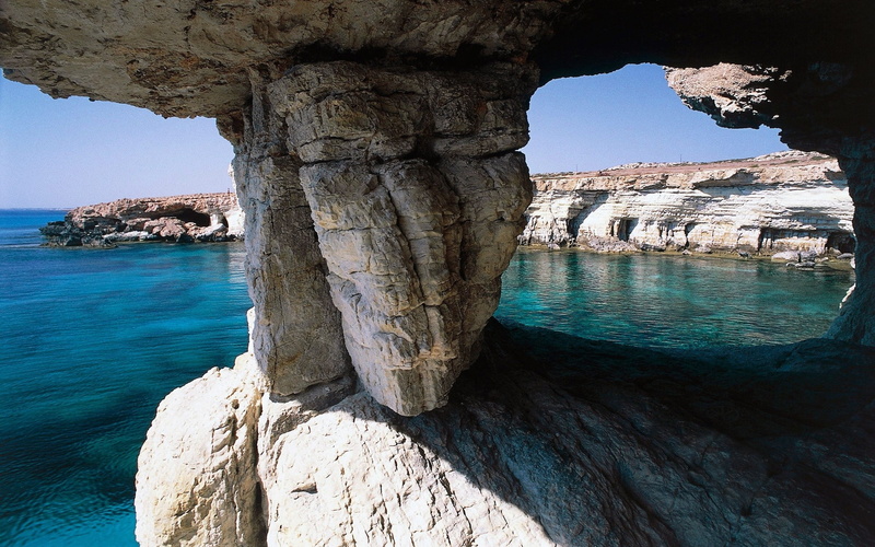 outdoors, cliff, sea, beach, tranquility, no people, nature, sky, beauty in nature, landscape, tranquil scene, island, natural arch, scenics - nature, 1080P