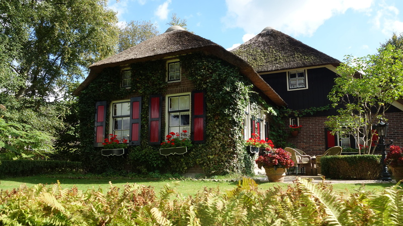 sky, window, grass, tree, architecture, building exterior, reed roof, front or back yard, Gelderland, built structure, nationwide, cloud - sky, House, tourism