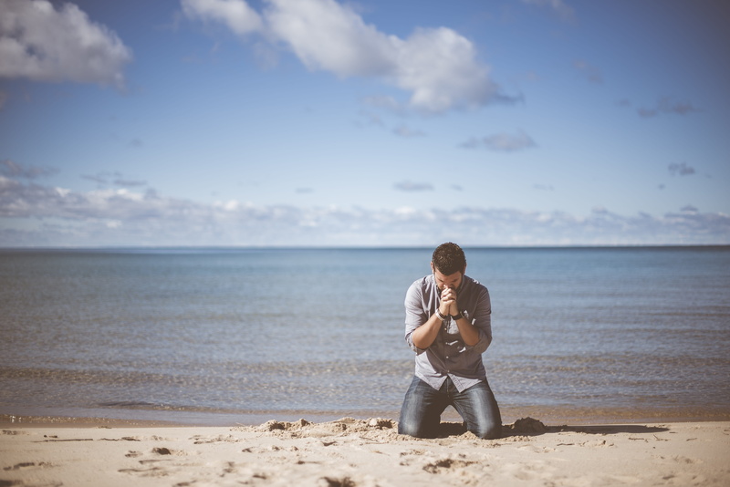 man, idyllic, shadow, shirt, two people, wearing, mature men, men, full length, land, shore, horizon, beach, sand, kneeling, outdoors, praying, horizon over water