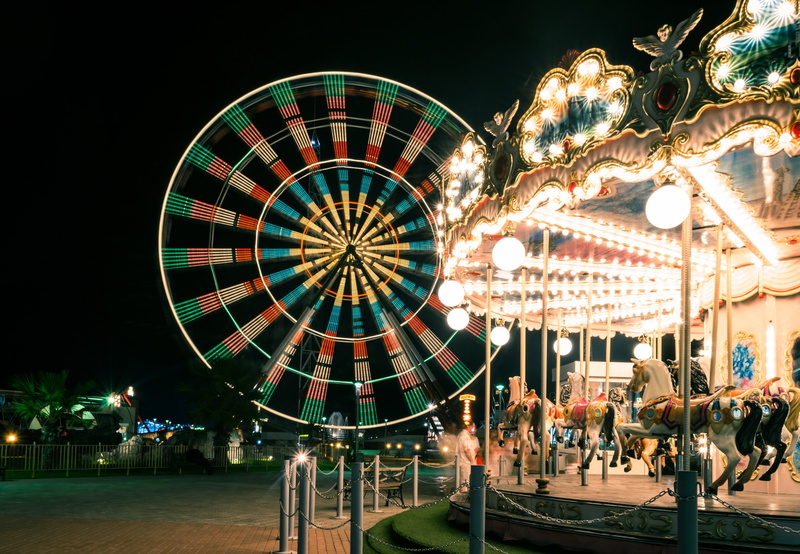 amusement Park, fun, lighting, carousel, traveling Carnival, crowd, color image, lifestyle, ferris Wheel, 4K, georgia, ferris, arts culture and entertainment