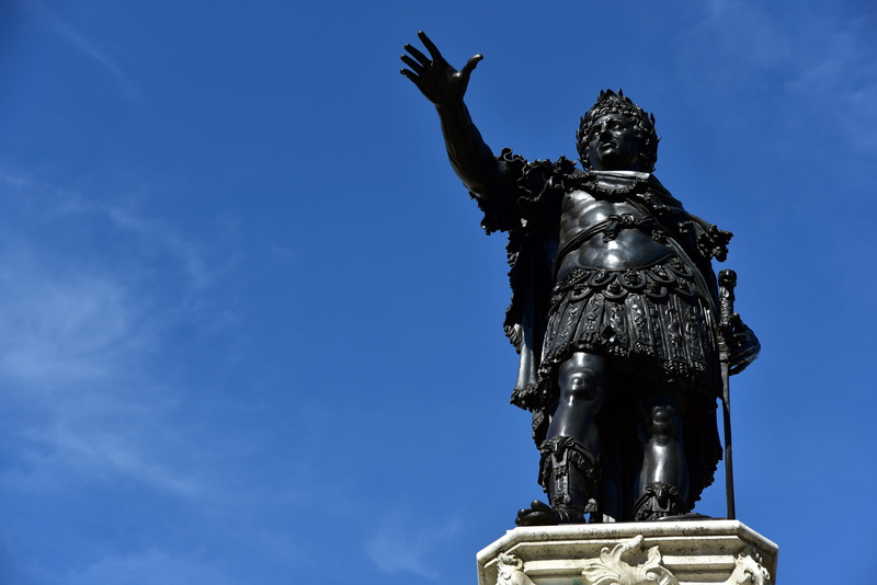 the past, ruler, monument, blue, 5K, clear sky, day, bronze, figure, human representation, augsburg, art and craft, augustus fountain, man, sky, statue