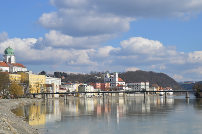 house, factory, passau, river, historically, sky, reflection, residential district, outdoors, city, danube, passauer stephansdom, house of lords, places of interest