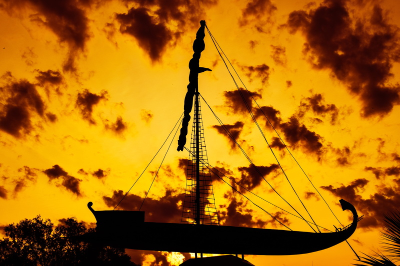 sunset, tranquility, low angle view, beauty in nature, dusk, 5K, greece, orange color, myth, sea, shadows, greek, mode of transportation, sculpture, boat