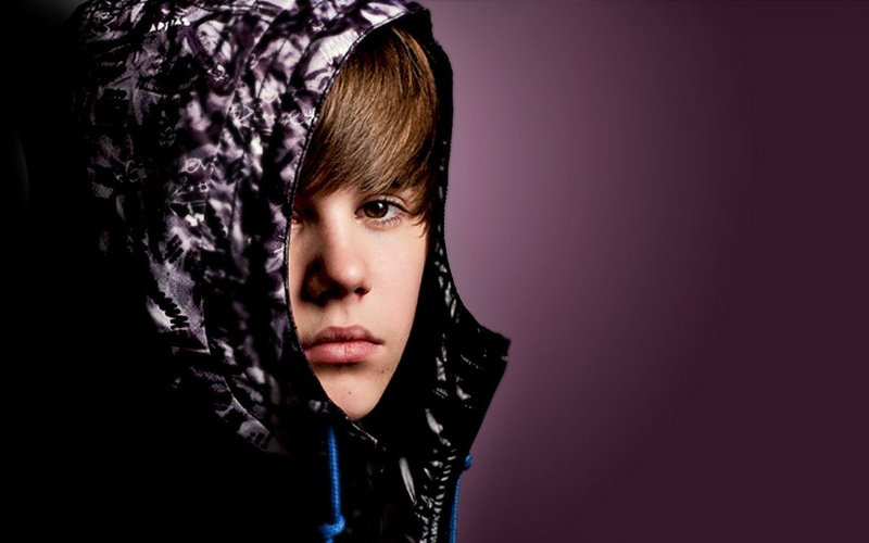 leisure activity, front view, casual clothing, copy space, teenager, looking, women, headshot, real people, bangs, human face, Justin Bieber, looking at camera