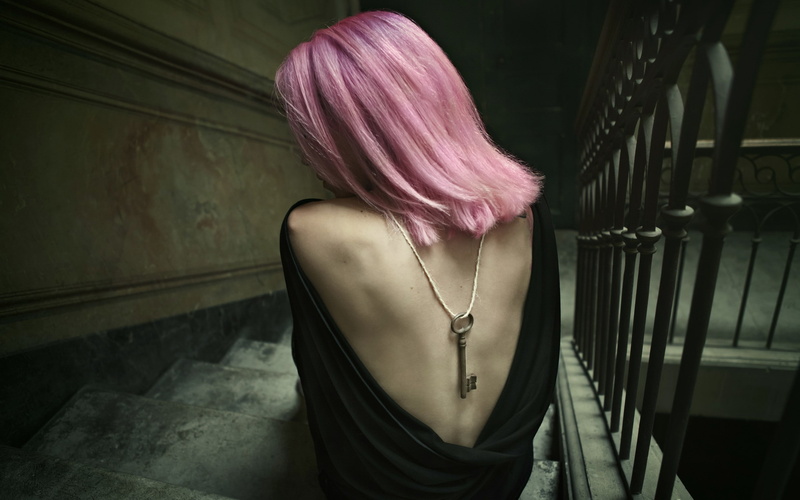 lifestyles, dyed hair, hair, young women, women, pink hair, backless, standing, indoors, long hair, clothing, rear view, keys, 2K, beautiful woman, hairstyle