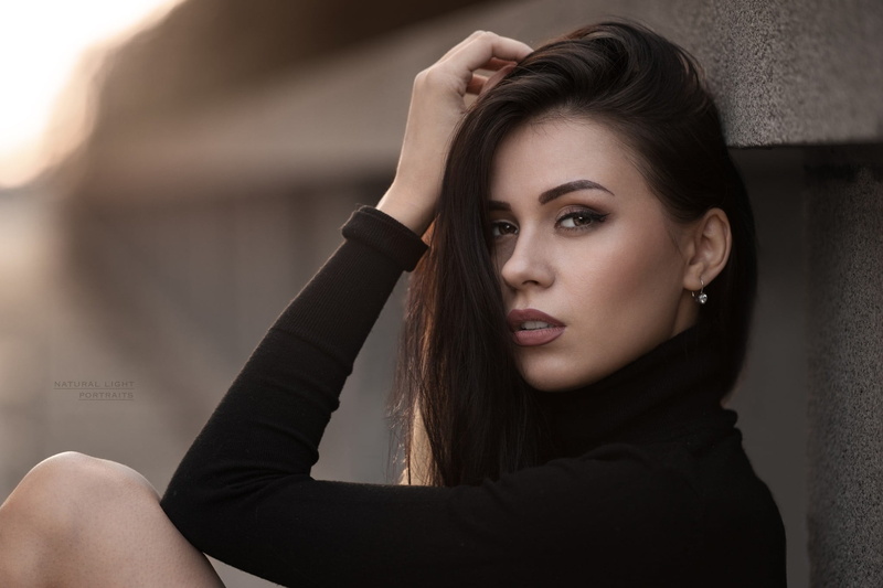 1080P, beautiful woman, one person, contemplation, long hair, hairstyle, real people, beauty, young adult, hands on head, depth of field, hair, women