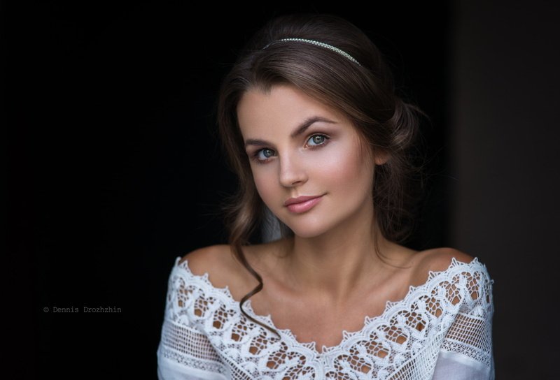 500px, young women, women, Dennis Drozhzhin, beautiful woman, close-up, beautiful people, black background, model, front view, looking at viewer, brunette