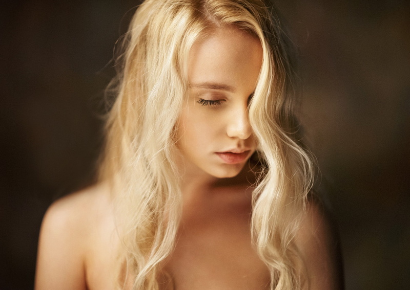 hair in face, bare shoulders, Maxim Maksimov, Maxim Maximov, Maria Popova, long hair, women, simple background, portrait, 1080P, closed eyes, face