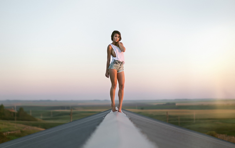 feet, t-shirt, woman, sensuality, girl, barefoot, michelle-lit, sensual, 1080P, model, photography, knees, sexy, roof, top, jean-short, legs