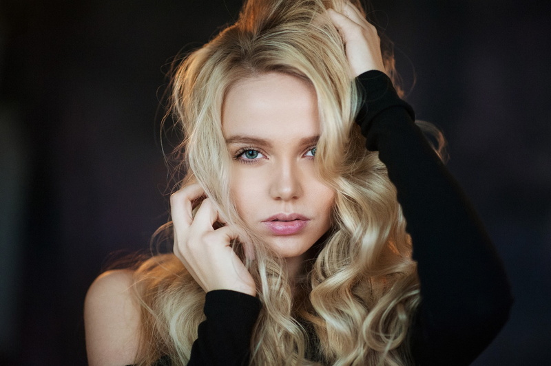 beautiful woman, beautiful people, looking at camera, one person, black background, maria popova, body part, human face, model, human hair, headshot, young adult