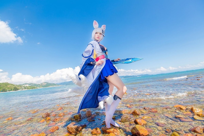 child, Kaga (Bilan Hangxian), day, land, costume, childhood, leisure activity, full length, women, Bilan Hangxian, one person, outdoors, blue, beach, cosplay