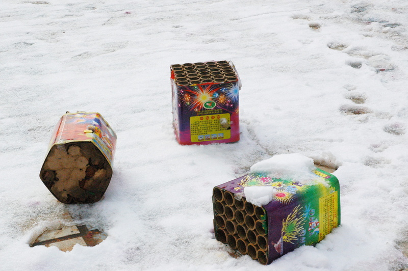 spark, day, explode, colourful, event, spectacle, frozen, high angle view, Winter, pyrotechnics, celebrate, Fireworks, burst, party, occasion, show, white color