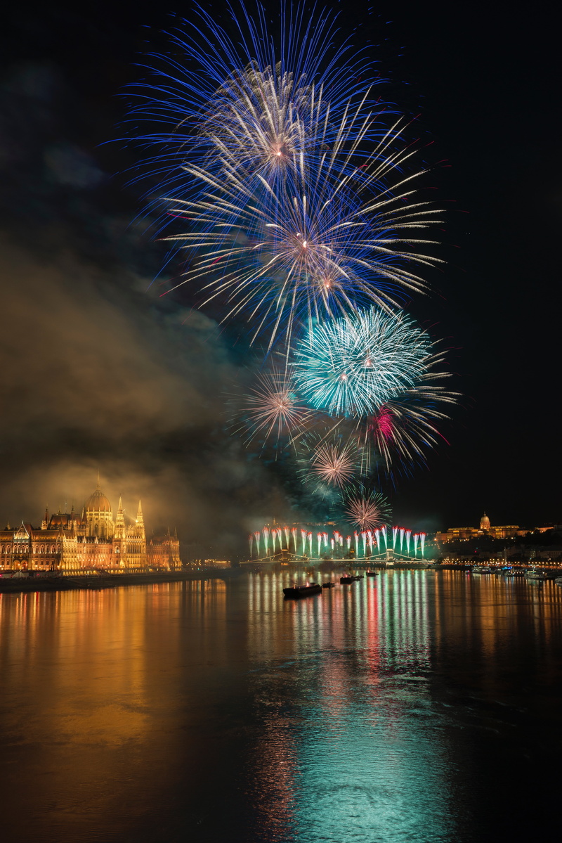 nightlife, new years eve, water, exploding, night city, light, multi colored, firework, 5K, cityscape, celebration, salute, motion, outdoors, firework - man made object