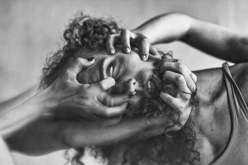 headshot, curly hair, close up, finger, lifestyles, grabbing, woman, leisure activity, human body part, three, focus on foreground, s, theatric, hand, care