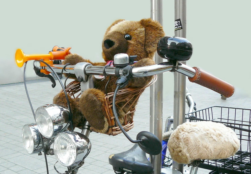 soft toys, transportation, mode of transportation, bell, 1080P, bike bell, rubber, rubber lining, toy, metal, no people, container, teddy, fur, close-up