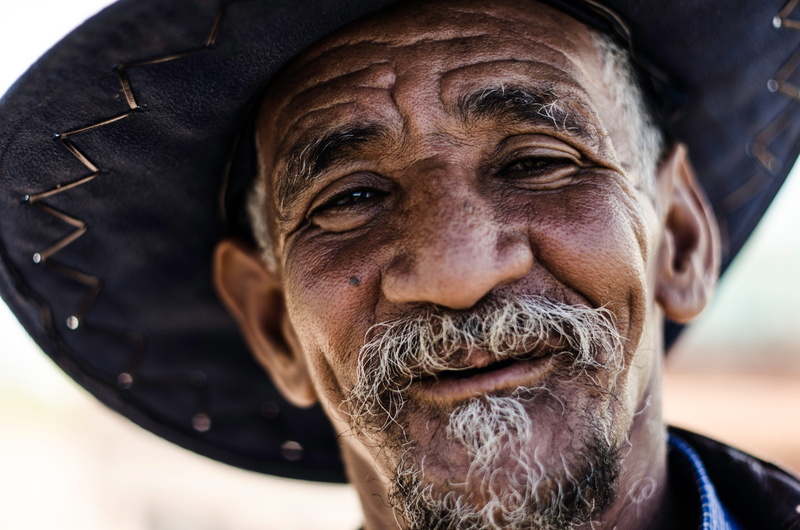 mustache, wrinkles, human face, close-up, one person, facial hair, wrinkled, body part, 4K, hat, headshot, beard, looking at camera, senior men, old, human body part