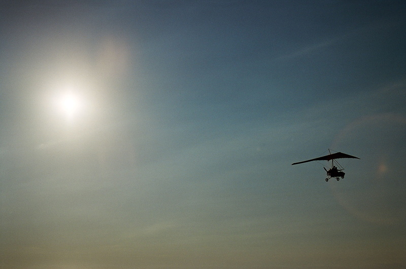 high, dom, aero, single object, travel, sunset, fun, flying, motor, parachute, view, europa, air vehicle, people, propeller, hobbies, para, glide, no people