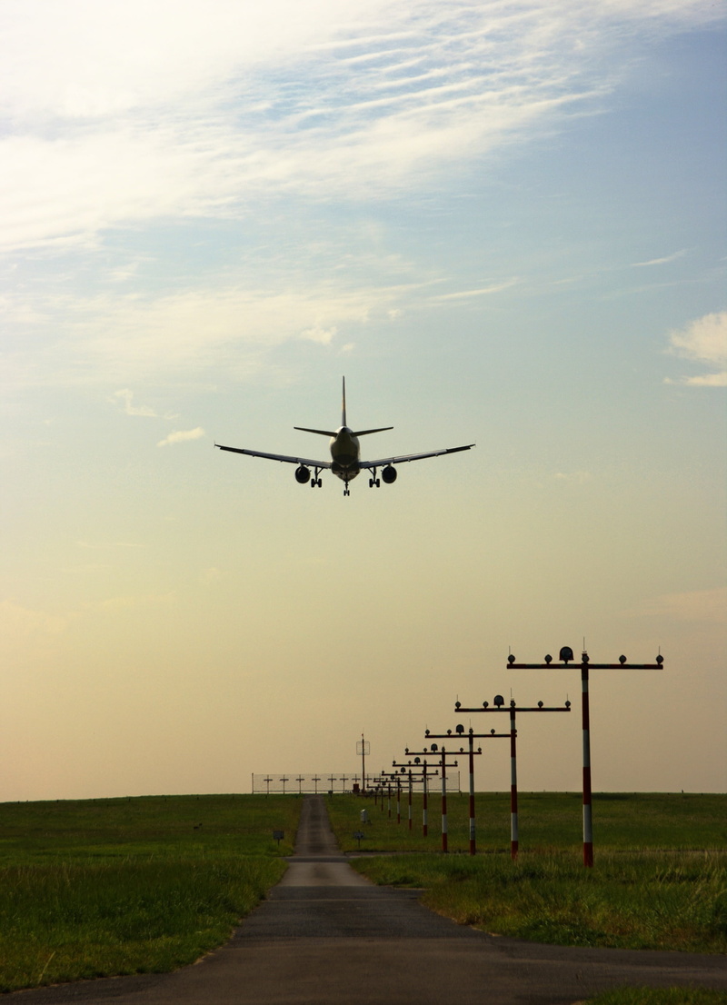 aircraft, air vehicle, diminishing perspective, flying, journey, 2K, mode of transportation, düsseldorf, nature, airport, flight, mid-air, sky, sunset