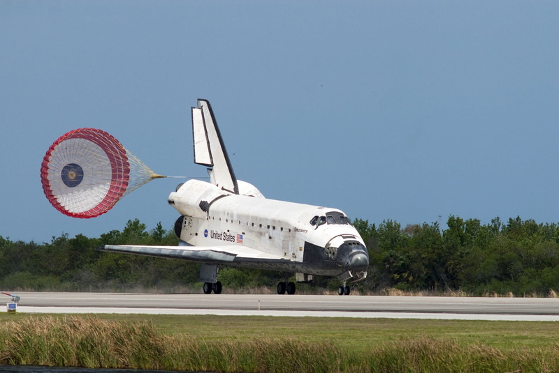 Landing, motion, space shuttle, airplane, flight, airport runway, Space Shuttle, arrival, transportation, airport, aircraft wing, mission, speed, no people