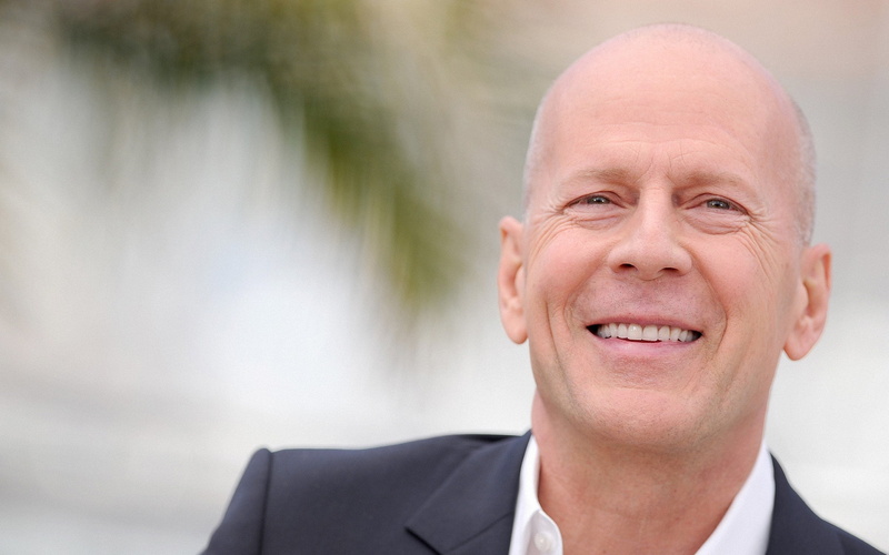 contemplation, mature men, bruce, happiness, business person, confidence, one person, portrait, positive emotion, business, outdoors, willis, 2K, headshot