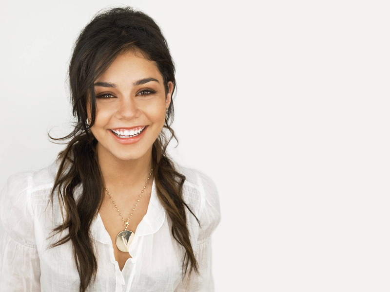 hair, simple background, celebrities, star, vanessa, smiling, hudgens, long, simple, long hair, woman, background, photography, vanessa hudgens, 1080P