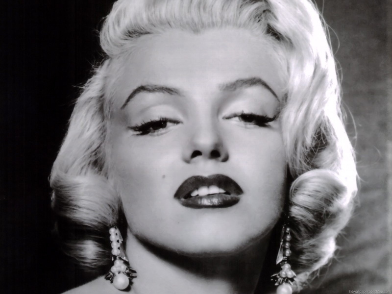720P, white, beauty, photography, monroe, celebrities, hair, marilyn, smiling, marilyn monroe, curly hair, short, curly, black and white, earings, short hair