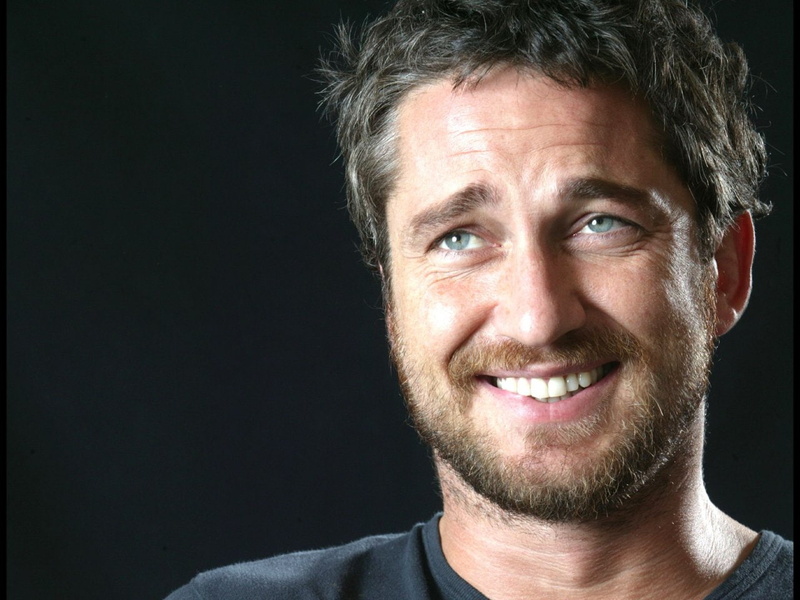 gerard butler, celebrities, handsome, mature, 720P, smoking, gerard, actor, smiling, butler, beard