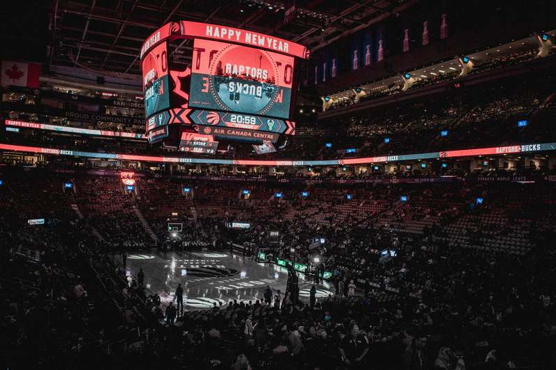 team sport, architecture, raptors, 6ix, 5K, popular music concert, arts culture and entertainment, game, winter sport, spectator, air canada centre, built structure