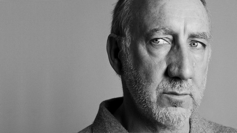 mature men, real people, man, mature adult, light, front view, indoors, contemplation, human face, grayscale, photography, males, looking at camera, men