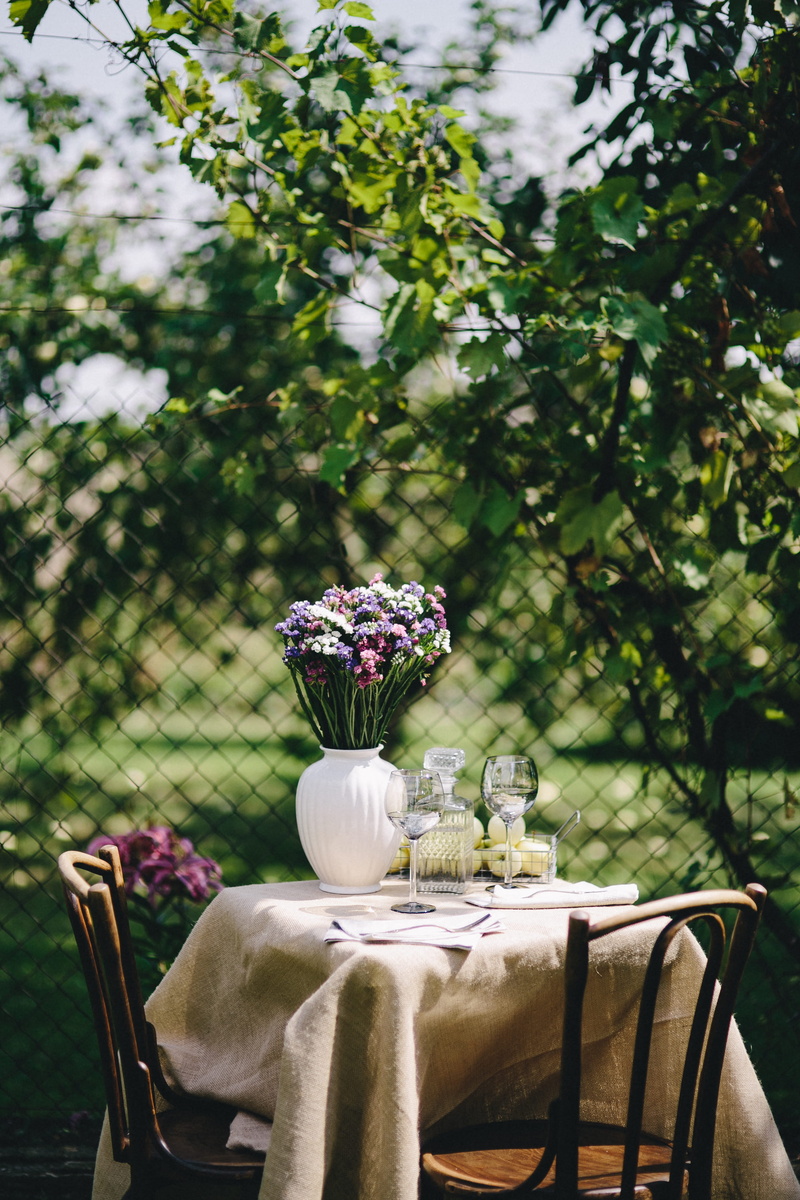 table, tablecloth, day, garden, setting, nature, romance, tableware, glass, health, growth, 4K, outdoors, vase, rest, relax, beauty in nature, Healthy