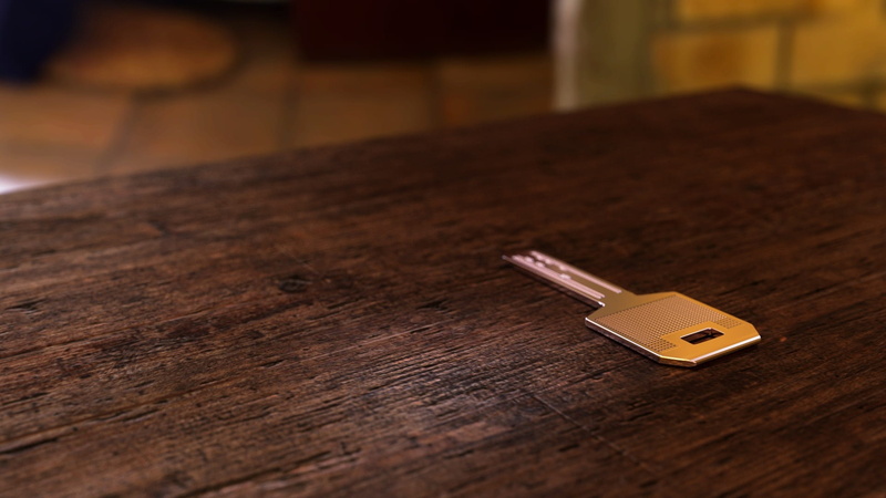 wireless technology, connection, furniture, protection, business, security system, no people, accessibility, 1080P, table, key, security staff, technology
