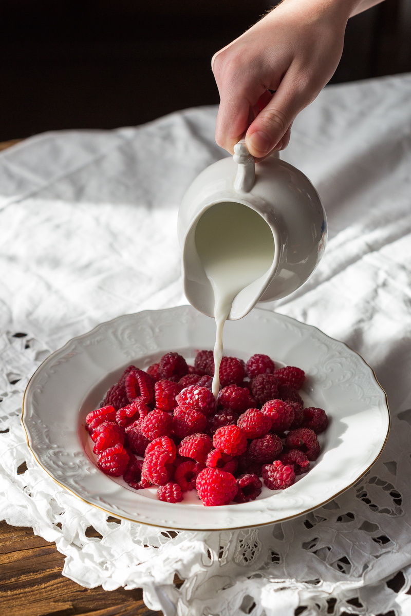 milk, one person, 5K, still life, hand, summer, indoors, temptation, bowl, berries of a raspberry, food and drink, berry fruit, human hand, fruit, eating utensil