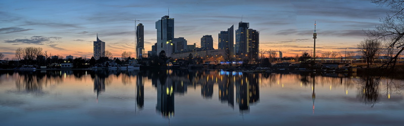 multiple display, city, 4K, dual monitors, Vienna, Austria, reflection