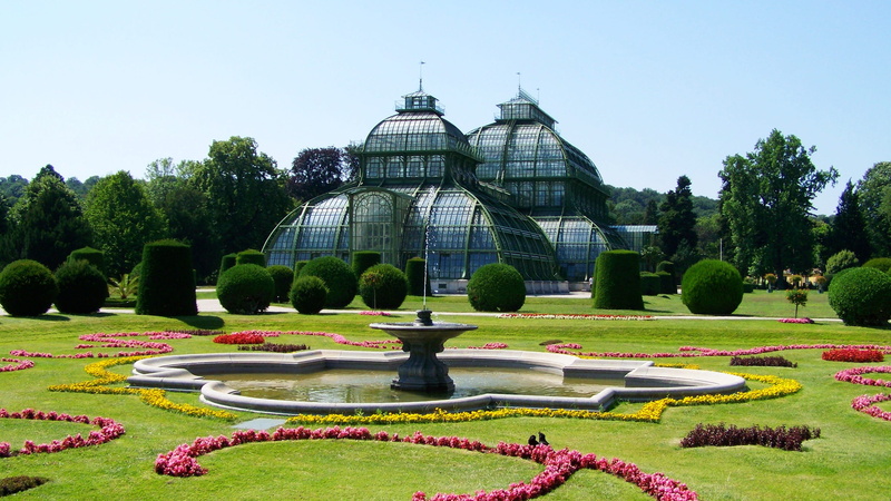 government, plant, hedge, formal Garden, built structure, day, garden, architecture, lawn, grass, Vienna, palm house, nature, greenhouse, dome, green Color