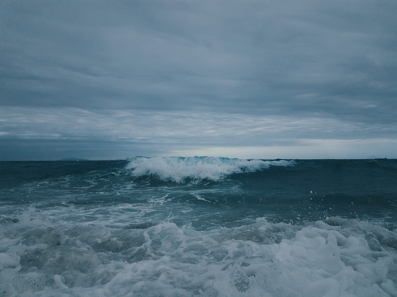 huge, cold, aquatic sport, outdoors, flowing water, 4K, power in nature, wave, day, nature, water, sea, motion, ocean, storm, surfing, sport, idyllic