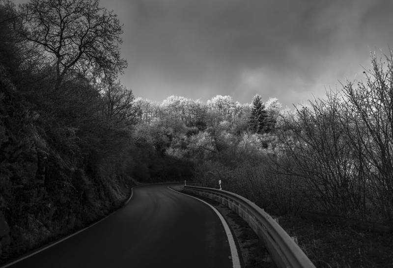 highway, 2K, black And White, grayscale, nature, transportation, sky, outdoors, concrete, cloudy, road, trees, landscape, photography